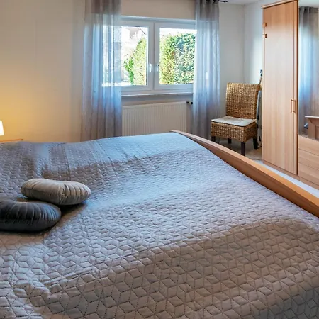 Huus De Ruh Holiday home